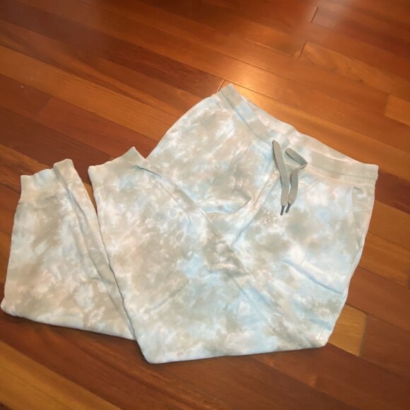 Old Navy Tie Dye Joggers size Medium - Picture 5 of 6